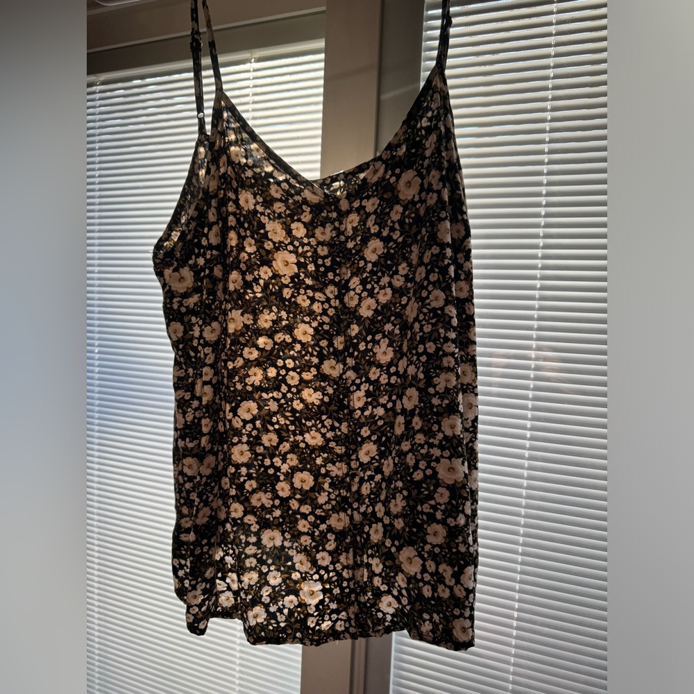 Old Navy Floral Tank - Medium
